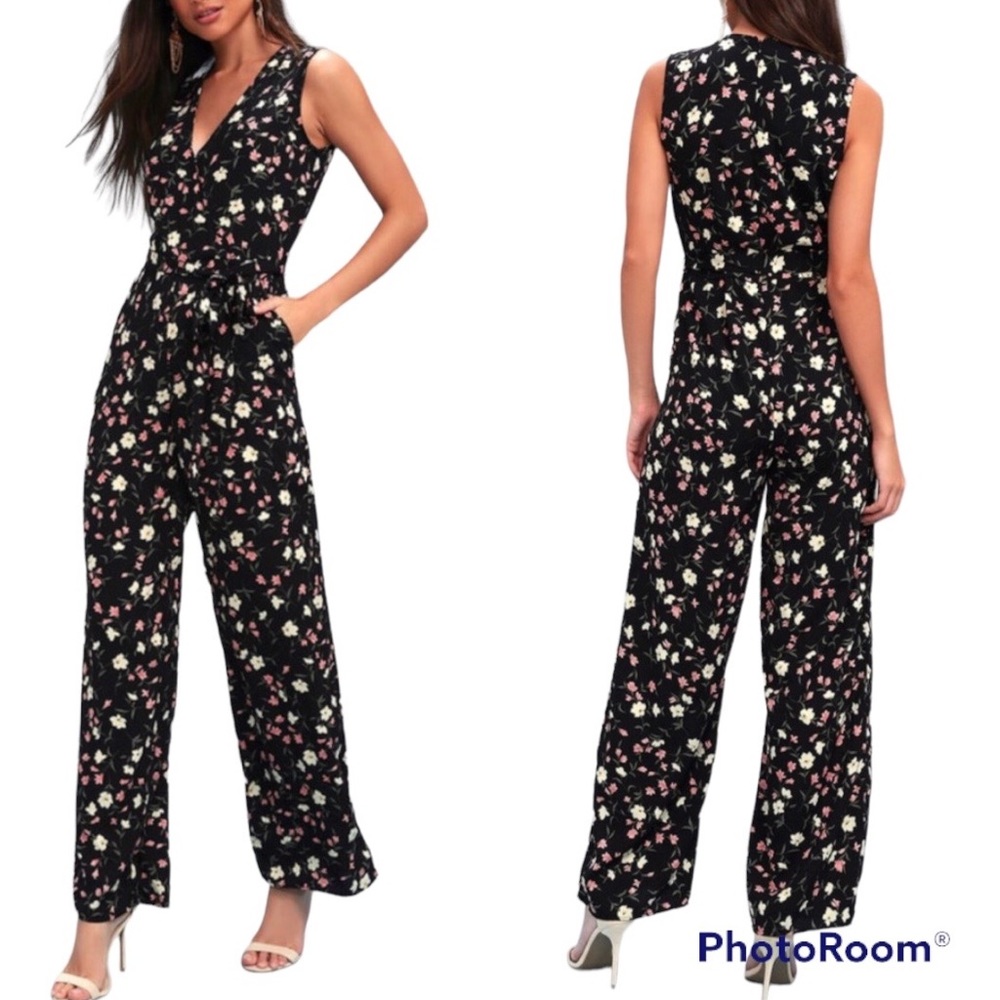 NWOT Lulus Robertson Floral Jumpsuit
